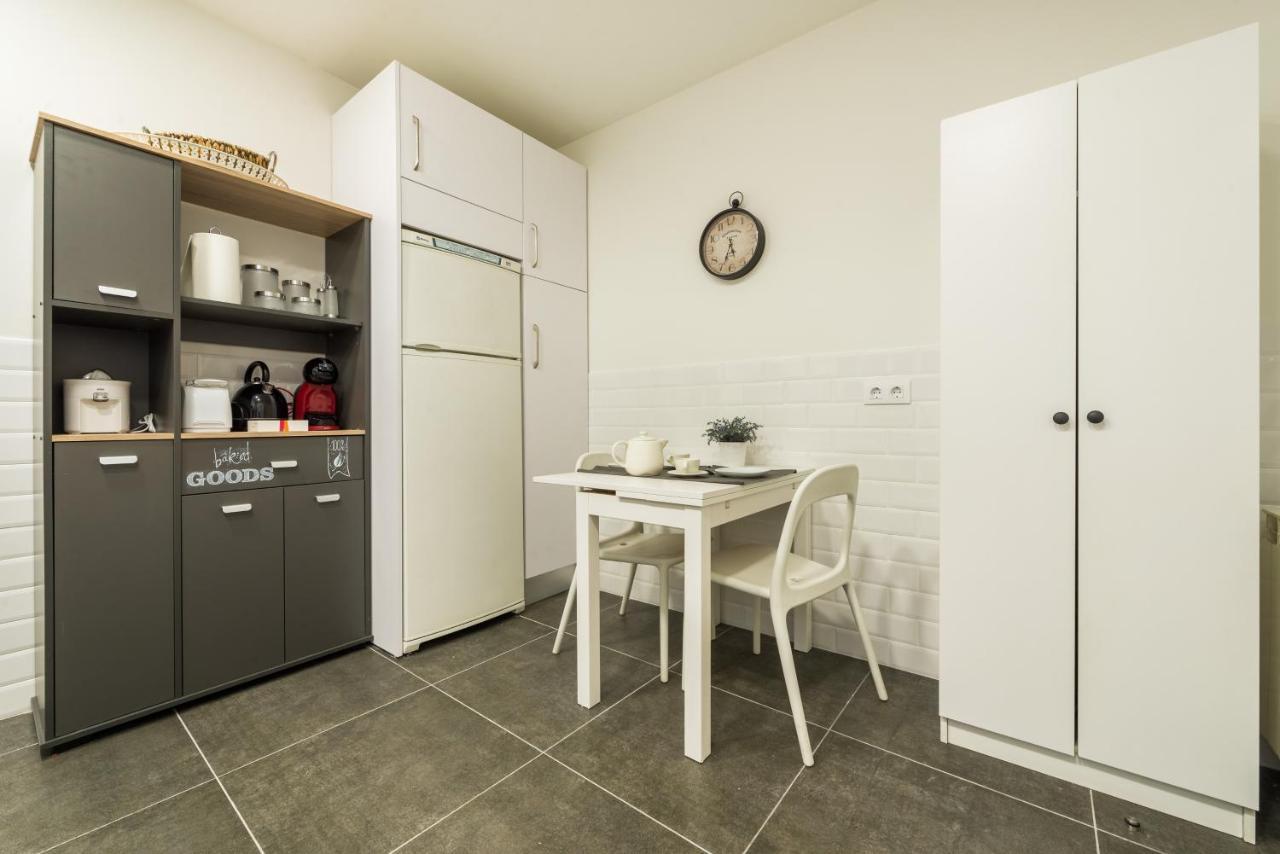 For You Rentals Free Wifi Apartment Temporal Malasana Madrid Center Mal27 Bagian luar foto